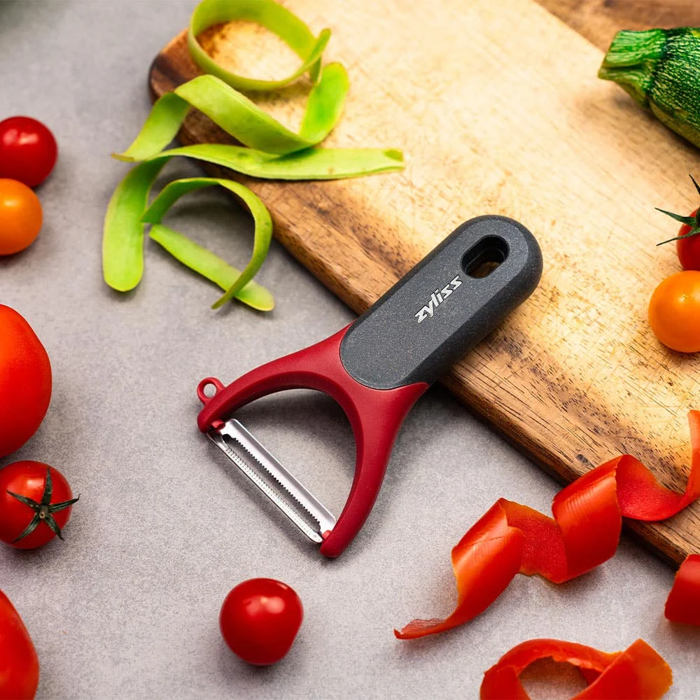 Zyliss Effortless 'Soft Skin' Serrated Swivel Y-Peeler (Black/Red)