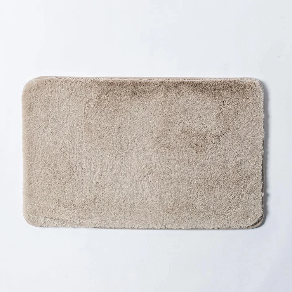 Harman Luxurious Faux Fur Microfiber Bathmat 20" x 32" (Taupe)