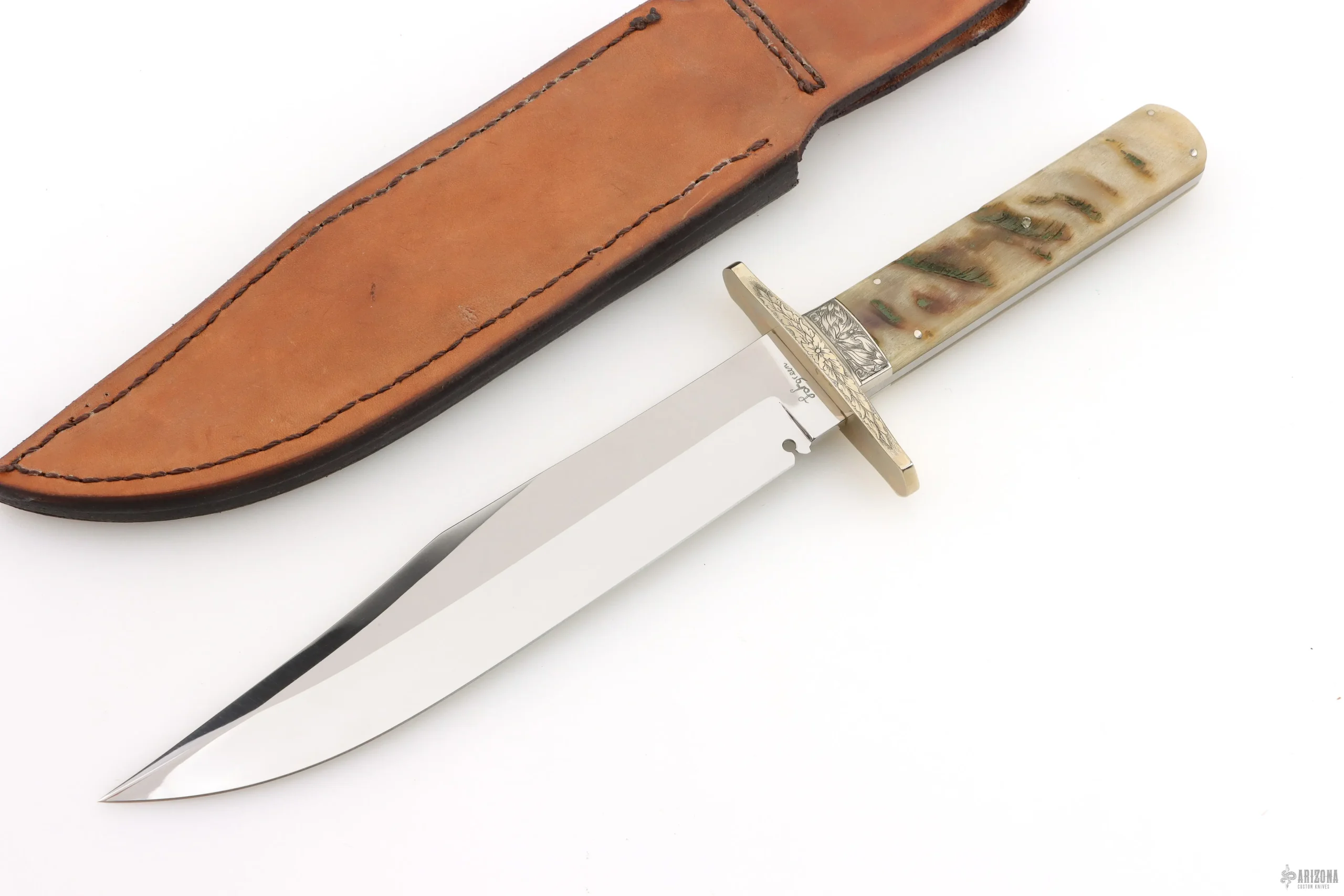 Engraved Sheep Horn Bowie