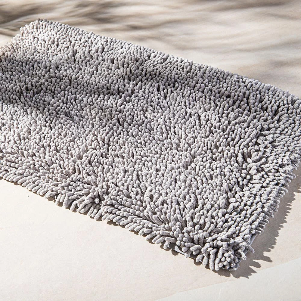 Heritage Home Chenille Noodle Polyester Bathmat 20"x32" (Light Grey)